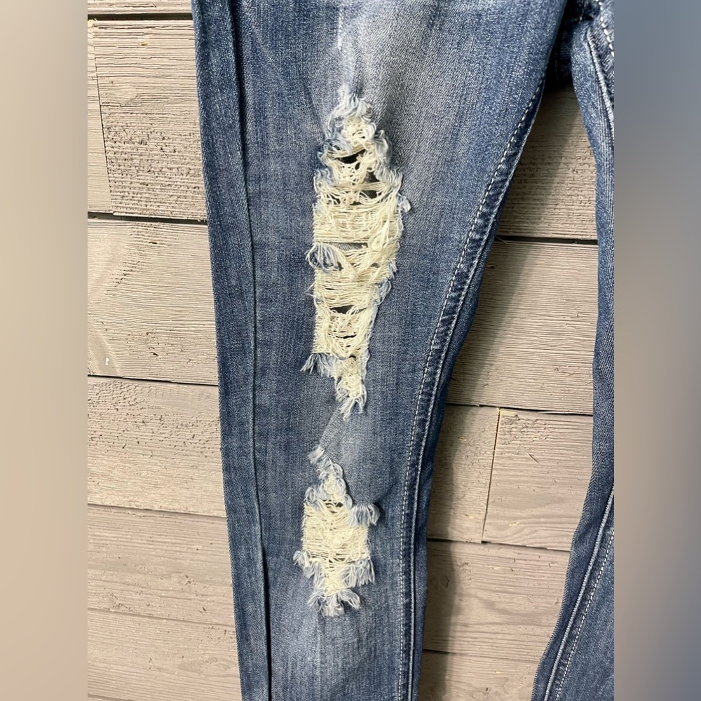 NWT Machine Distressed Denim Jeans from Modern Vintage Boutique Sz 9 - Picture 3 of 12